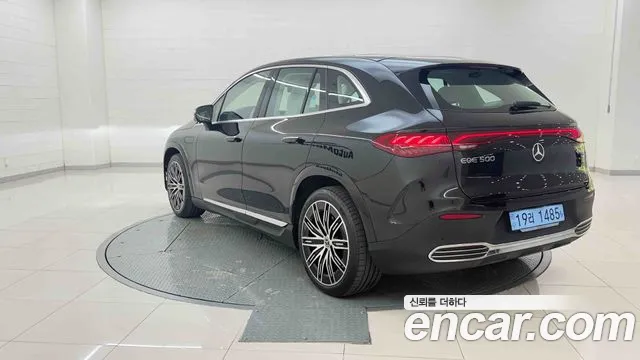 Mercedes-Benz EQE 2026 thumb 2