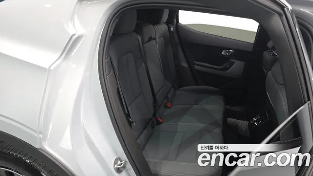 Polestar 2 2022 thumb 12