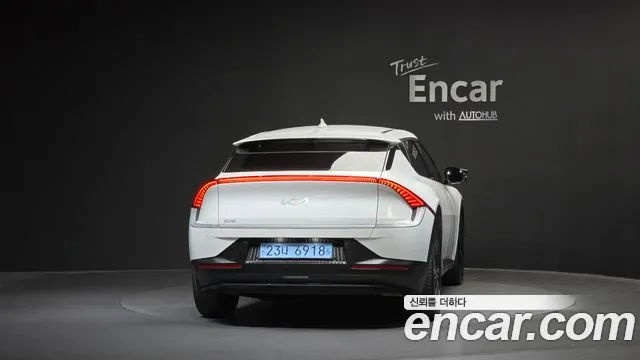 Kia EV6 2021 thumb 3