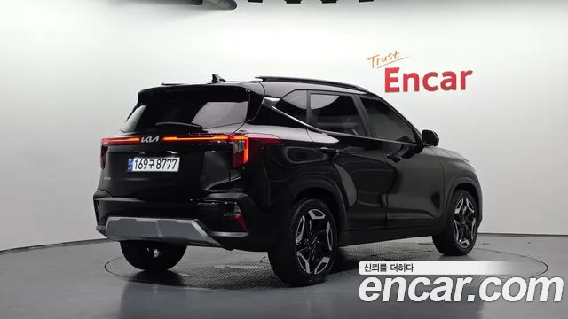 Kia Seltos 2024 thumb 2
