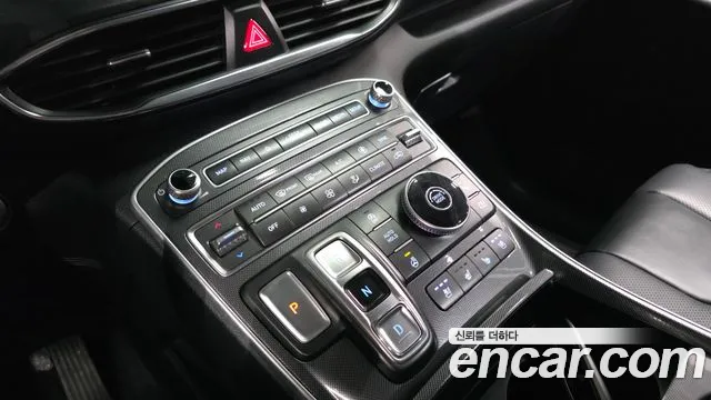 Hyundai Santa Fe 2021 thumb 9