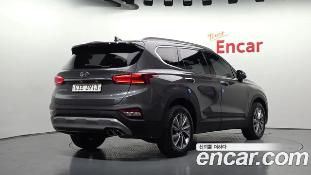 Hyundai Santa Fe 2018 thumb 2