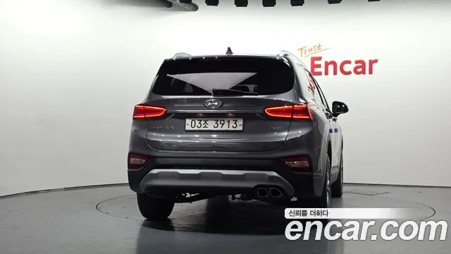 Hyundai Santa Fe 2018 thumb 4