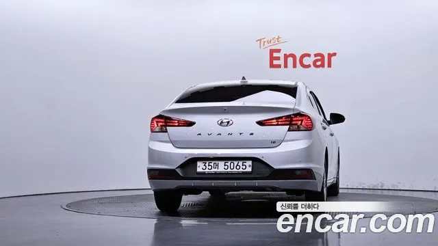 Hyundai Avante 2019 thumb 4