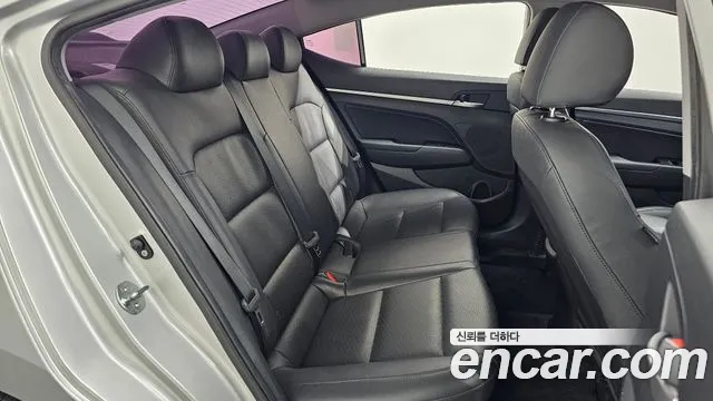 Hyundai Avante 2019 thumb 12