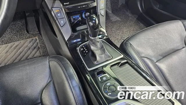 Hyundai i40 2012 thumb 9
