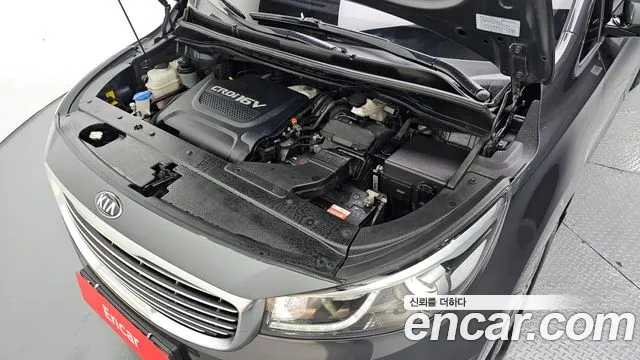 Kia Carnival 2017 thumb 6