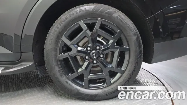 Kia Carnival 2024 thumb 5