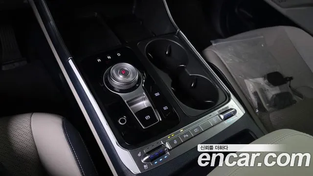 Kia Carnival 2024 thumb 9
