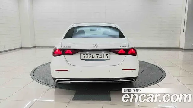 Mercedes-Benz E-Класс 2026 thumb 3