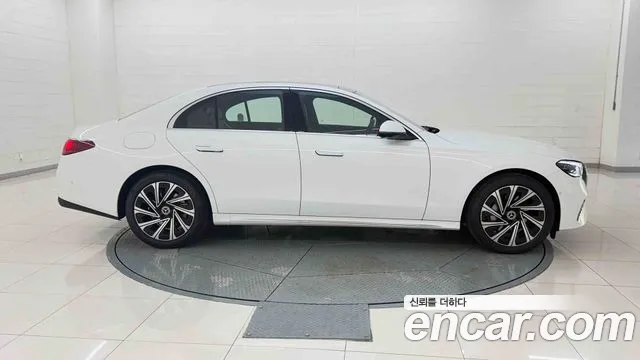 Mercedes-Benz E-Класс 2026 thumb 5
