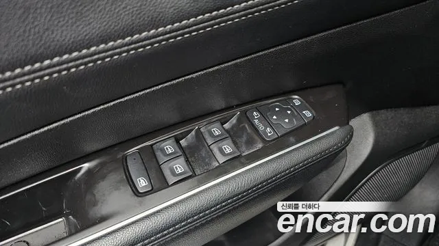 Renault-KoreaSamsung Megane 2017 thumb 12