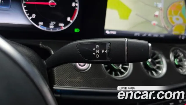 Mercedes-Benz CLS-Class 2019 thumb 9