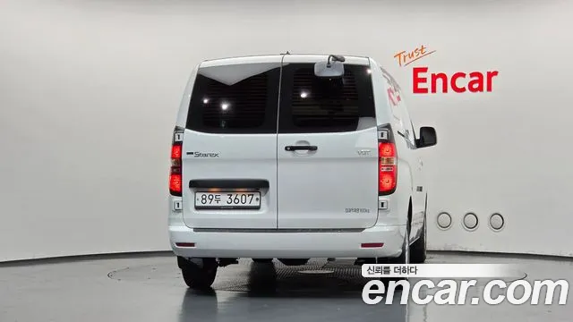 Hyundai Starex 2018 thumb 4