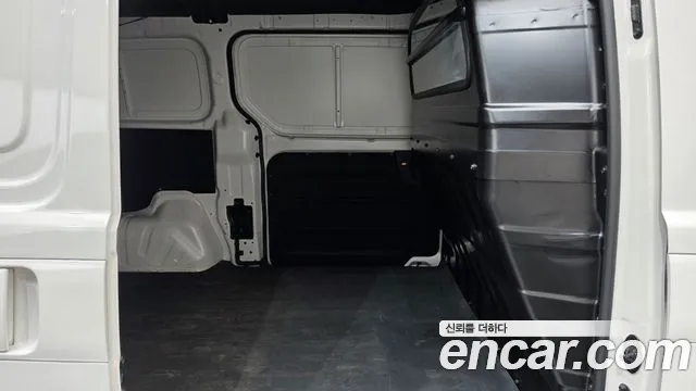 Hyundai Starex 2018 thumb 11