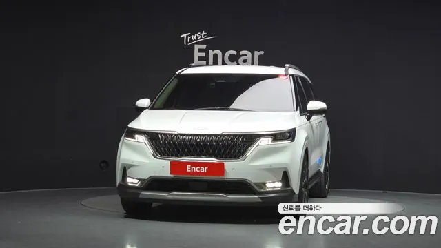 Kia Carnival 2023 thumb 3