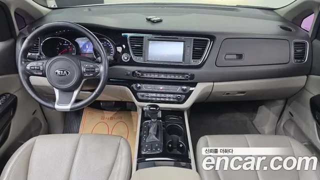 Kia Carnival 2016 thumb 7