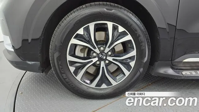 Kia Carnival 2020 thumb 5