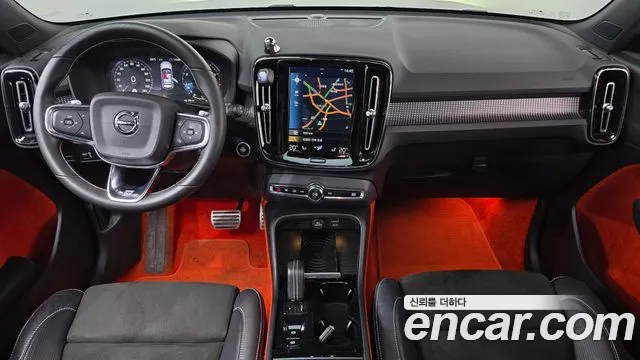 Volvo XC40 2018 thumb 7
