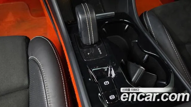 Volvo XC40 2018 thumb 9