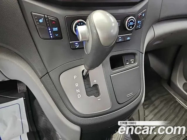 Hyundai Starex 2019 thumb 8