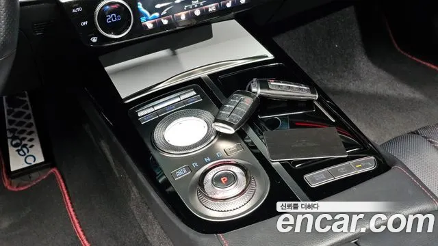 Genesis G80 2022 thumb 9