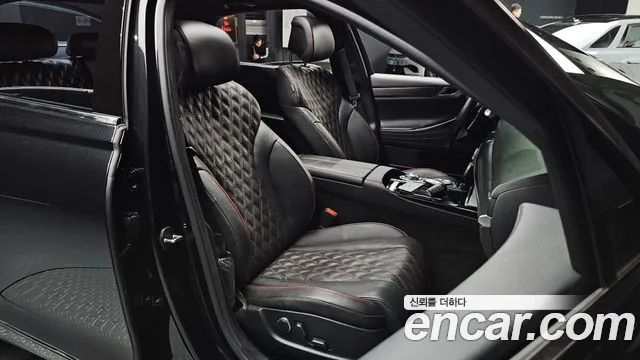 Genesis G80 2022 thumb 10