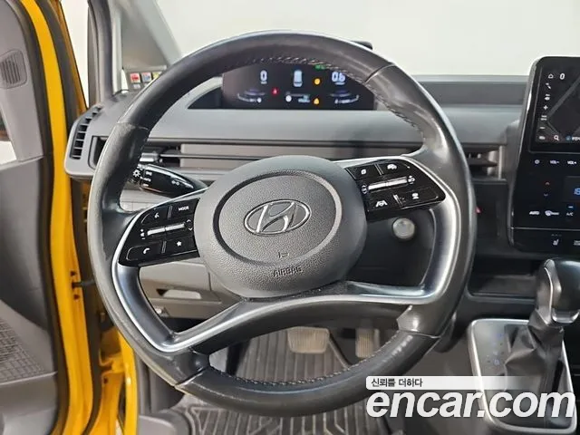 Hyundai Staria 2021 thumb 9