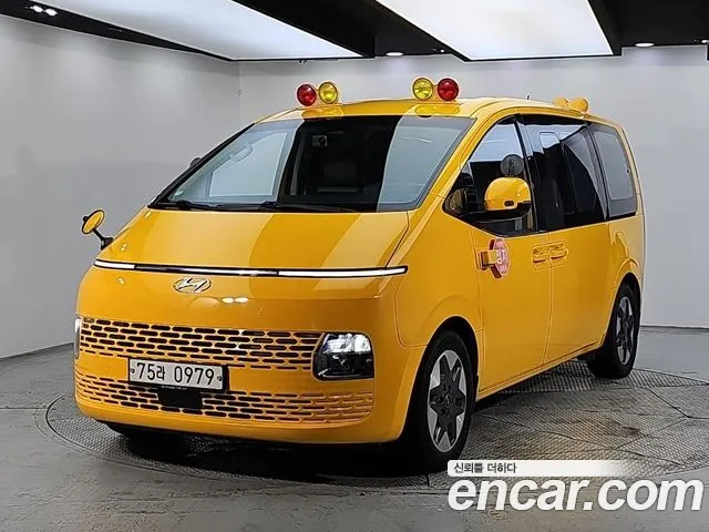 Hyundai Staria 2021 thumb 12