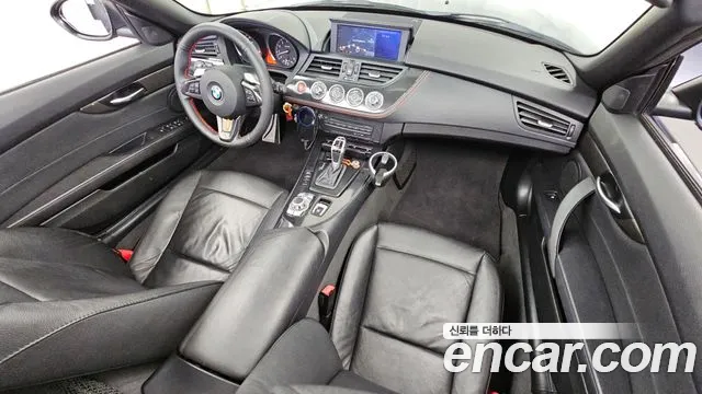 BMW Z4 2010 thumb 7