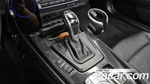 BMW Z4 2010 thumb 9