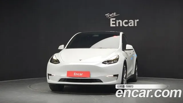 Tesla Model Y 2021 thumb 3