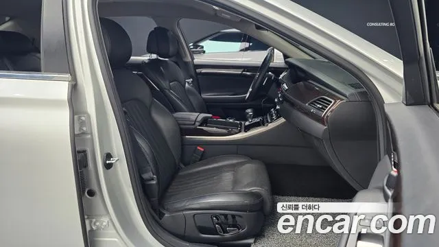 Genesis G90 2017 thumb 10