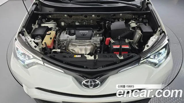 Toyota RAV4 2018 thumb 6
