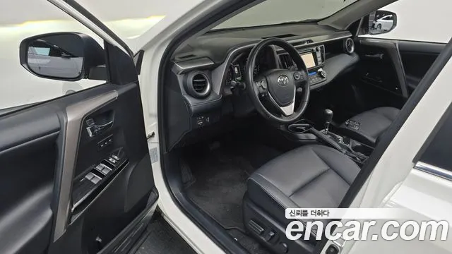 Toyota RAV4 2018 thumb 10
