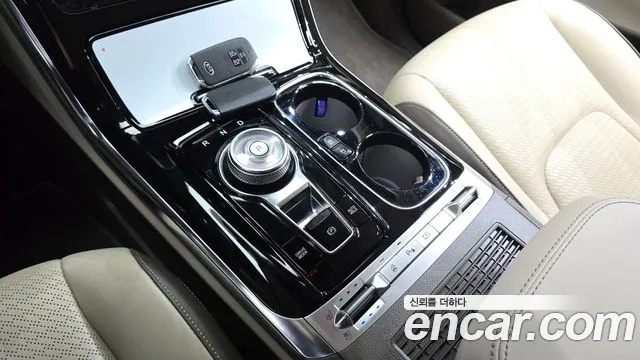Kia Carnival 2021 thumb 9