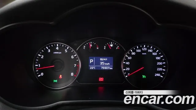 Kia Carens 2013 thumb 8