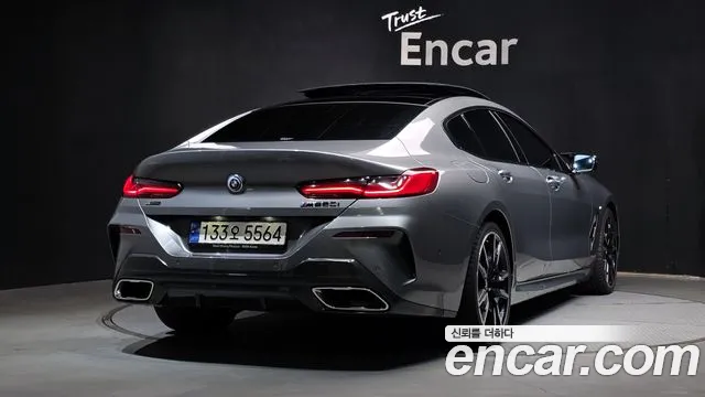 BMW 8-Series 2022 thumb 2