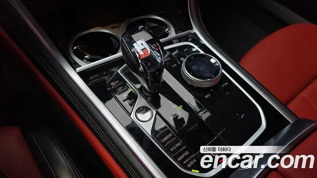 BMW 8-Series 2022 thumb 9