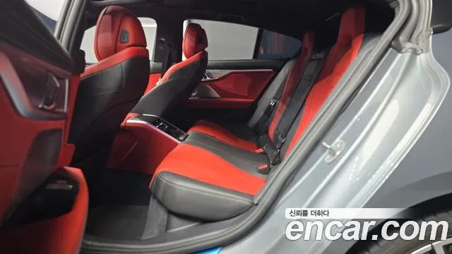 BMW 8-Series 2022 thumb 12