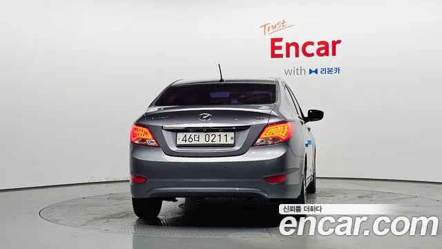 Hyundai Accent 2015 thumb 3