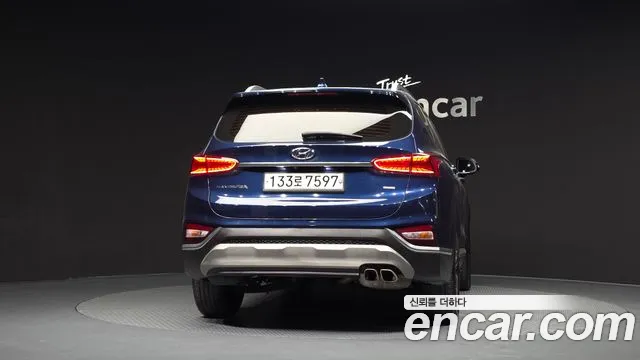 Hyundai Santa Fe 2019 thumb 4