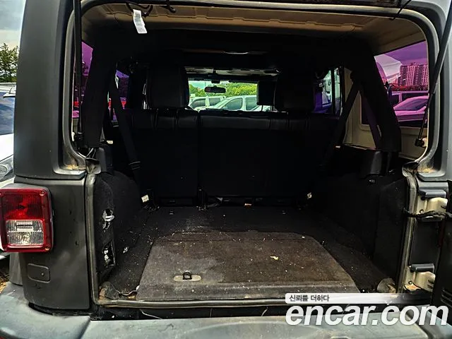 Jeep Wrangler 2010 thumb 7