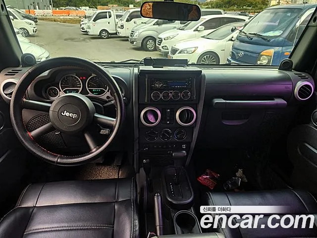 Jeep Wrangler 2010 thumb 9