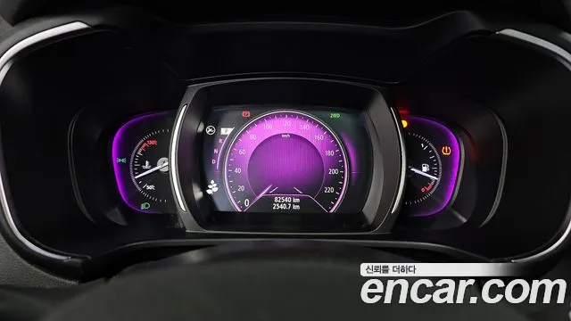 Renault-KoreaSamsung Koleos 2018 thumb 8