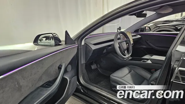 Tesla Model 3 2024 thumb 10