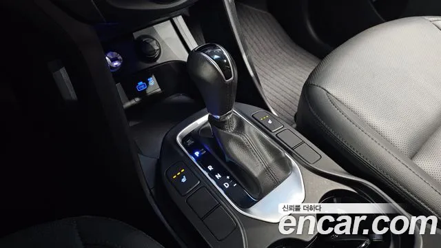 Hyundai Santa Fe 2015 thumb 8