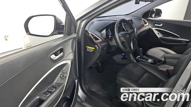 Hyundai Santa Fe 2015 thumb 9
