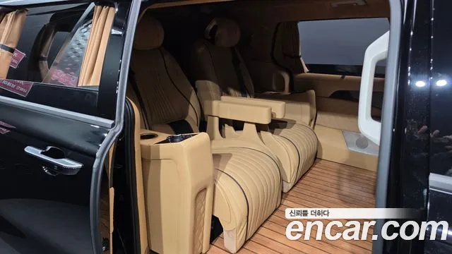 Kia Carnival 2024 thumb 11