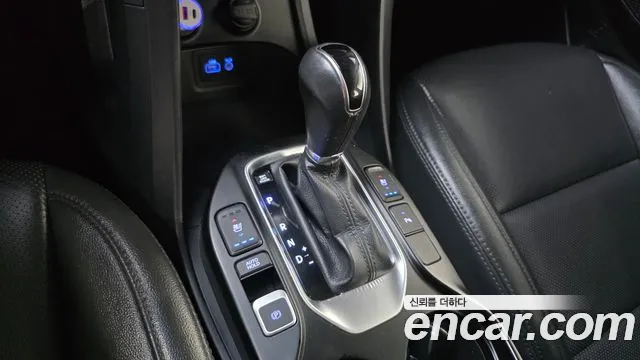 Hyundai Santa Fe 2017 thumb 9